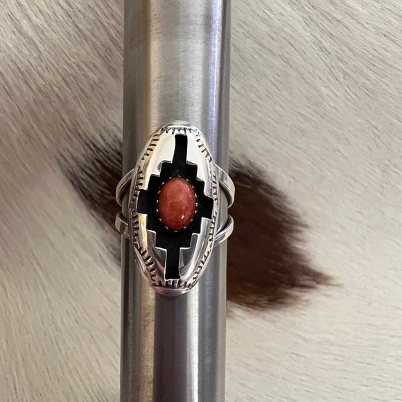 ❤️ Signed Native Felix Perry Red Spiny Shadow Box Ring Navajo Unisex Size 5.75 - Picture 7 of 13